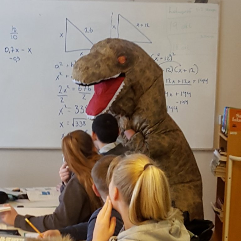 Fornaldardýr á ferð