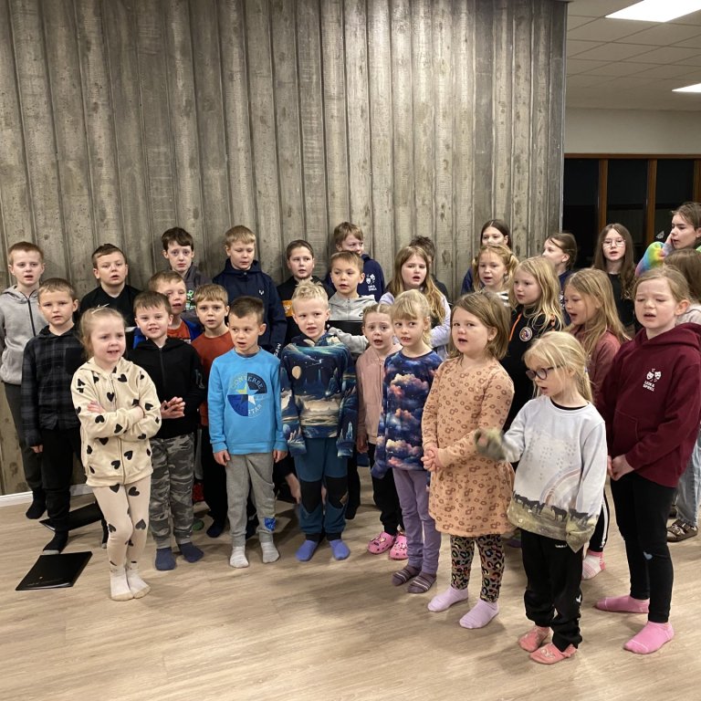 Nokkrar myndir frá skemmtilegu skólastarfi